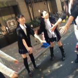スカートとニーハイの間の太もも「絶対領域」